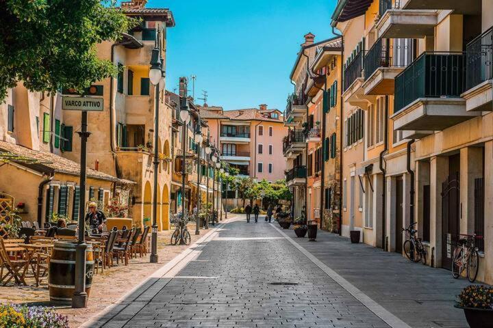 With Terrace & Free Parking - 3 Minutes From Grado